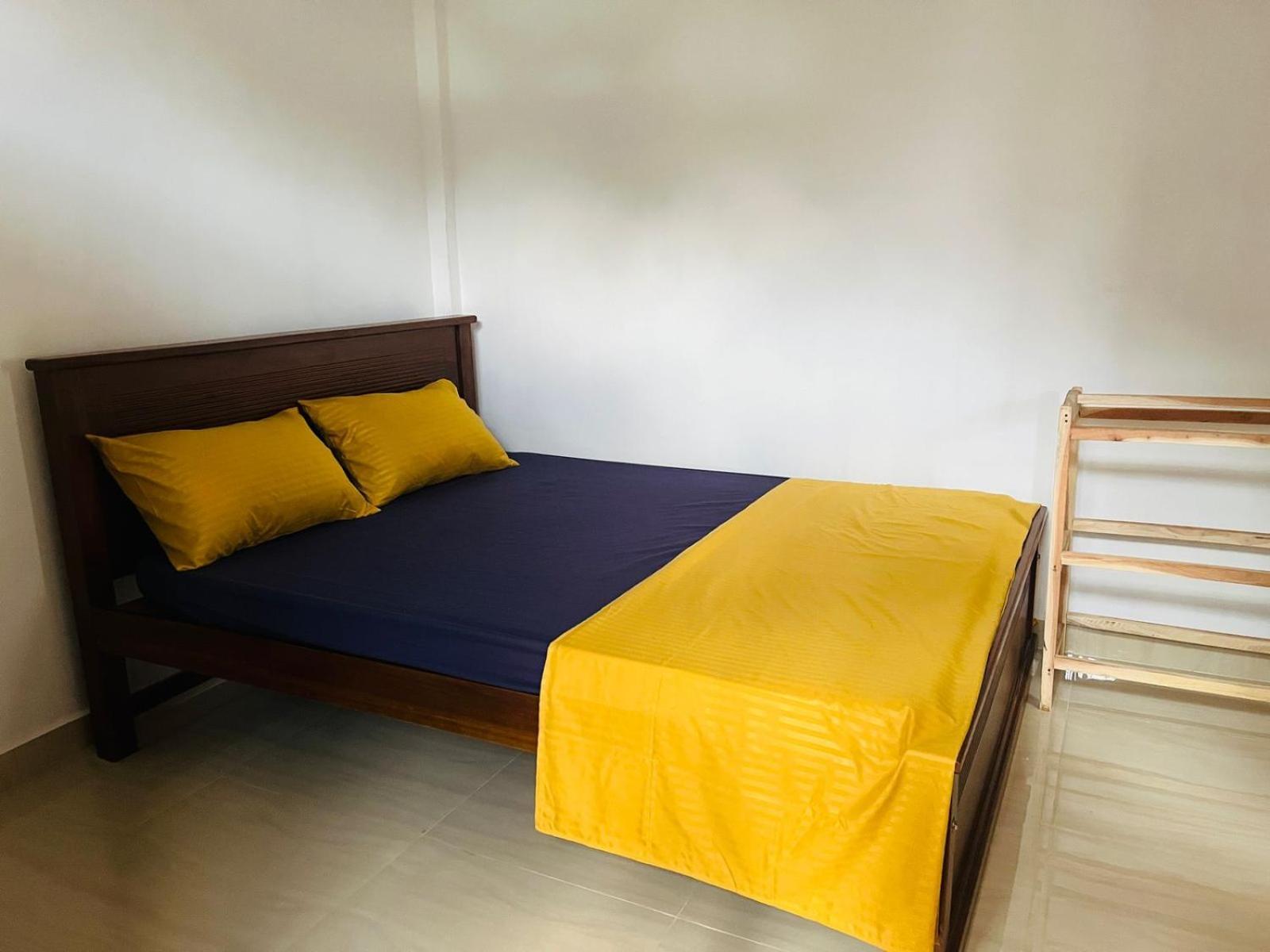 J & J Homestay Jaffna Esterno foto